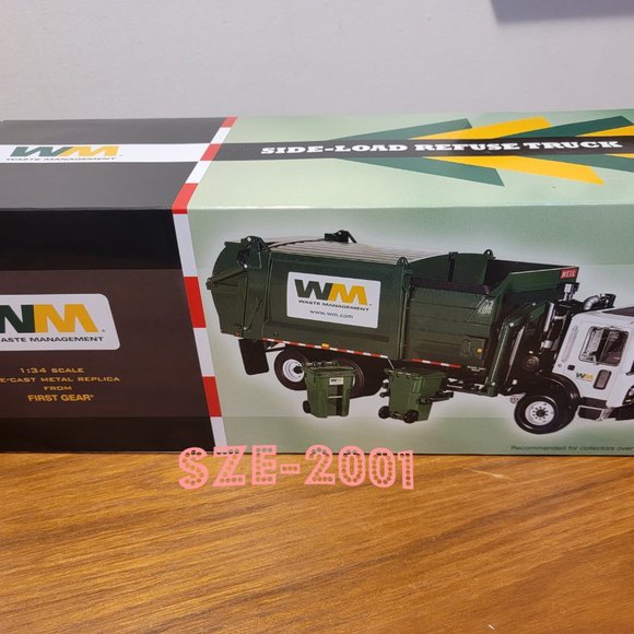 RARE First Gear Waste Management Side Load Refuse Truck 1:34 Scale DieCast Model - Picture 11 of 11
